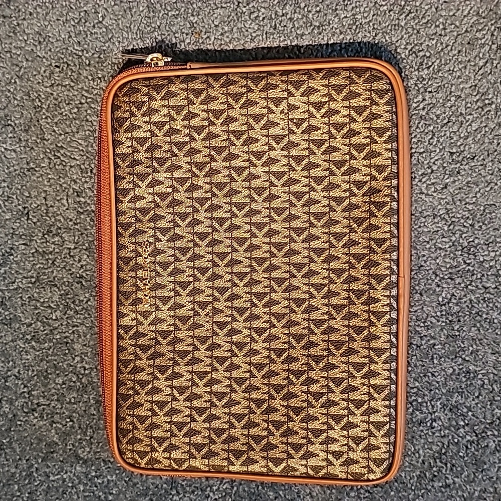 Michael Kors Ipad/ tablet case